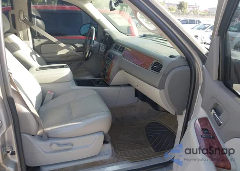 2007 Chevrolet Suburban 1500 Lt из США, поврежденный, VIN 3GNFC16047G150382